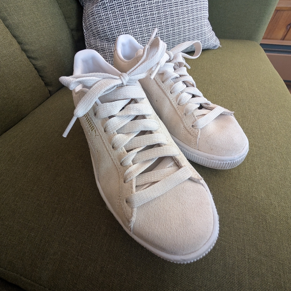 Puma Women's Classic Suede Sneakers